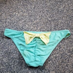 Zumiez bikini scrunch bum size large juniors